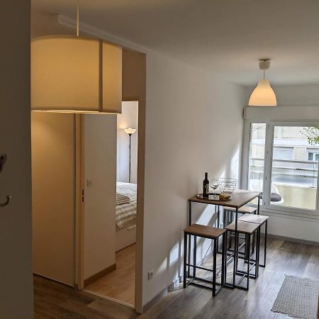 Appartement Sqy Guyancourt ภายนอก รูปภาพ